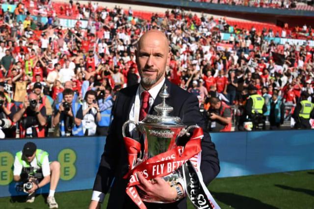 滕哈赫留任！曼联确定要“走对的路而不是跑错的路”