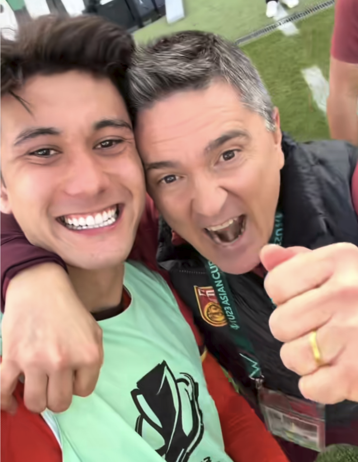 开云体育在线-拜合拉木更新社媒，谈到李昊扑出乌龙头球，用3个字回应太可爱了