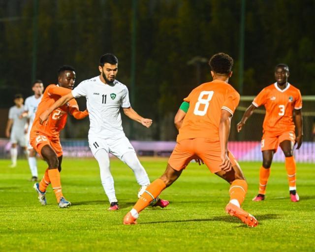 1680440512291083236.jpg 乌兹别克国奥队前往摩洛哥参加四国赛名列第三.jpg