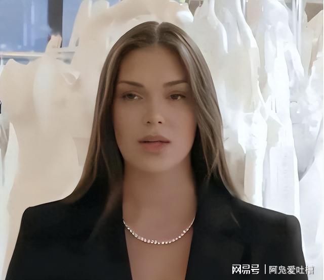 开云体育平台-这就是公开辱华的后果！取消冠军头衔只是开始，职业生涯也全毁了