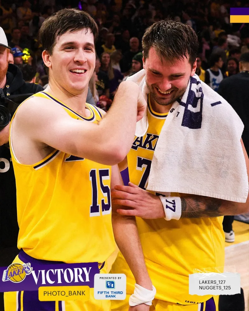 开云体育网址-比赛太精彩！湖人社媒回顾昨日东契奇与队友庆祝胜利的瞬间